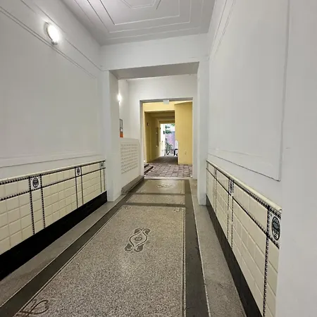 Center Apartment, Great Location Prague